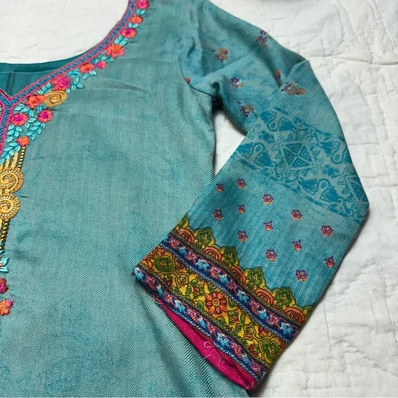 Embroidered Floral Kurta Dress | Boho Festival Tunic · Artisan Teal - Picture 3 of 13